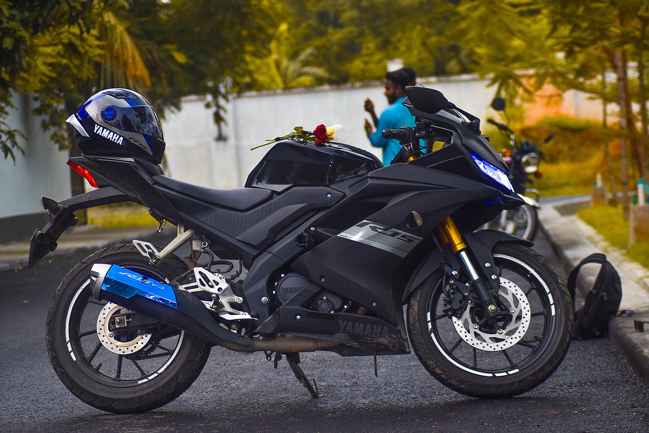 motorbike-7433291_1280